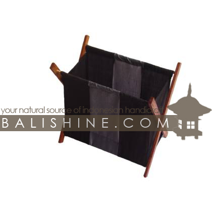 Balishine: Your natural source of indonesian handicraft presents in its Decor Accessories collection the Magazine Box:12KAN14714:This magazine box is produced in Indonesia made from plywood and cotton linen with a natural and parfumed tropical seagrass. -
