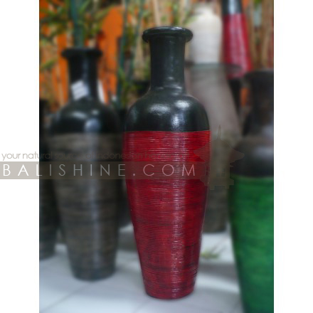 Balishine: Your natural source of indonesian handicraft presents in its Home Decor collection the Terracota Vase:12LJP55458:This vase is produced in Bali made from terracota with bamboo finishing.  The colors available are black, white, red or green