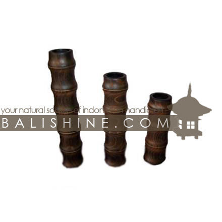 Balishine: Your natural source of indonesian handicraft presents in its Home Decor collection the Candle Holder Set Of 3:13JAS163306:This set of 3 candle holders is produced in Bali made from albasia wood.  Natural color with natural pattern