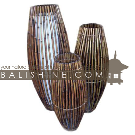 Balishine: Your natural source of indonesian handicraft presents in its Home Decor collection the Round Lamp:13JAS153090:This round lamp is produced in Indonesia made from bamboo with textile lamphade.   For electric fitting please contact us