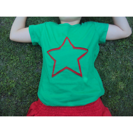 Balishine: Your natural source of indonesian handicraft presents in its Ready to wear collection the Children girl tee-shirt little Star:748MYO796650:Jersey tee-shirt  green, red star