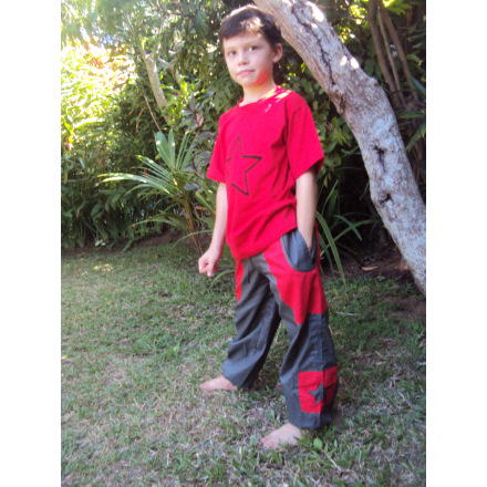 Balishine: Your natural source of indonesian handicraft presents in its Ready to wear collection the Children pant sterenn:748MYO776629:Popeline pant, 4 pockets, elastic waist  grey and red popeline