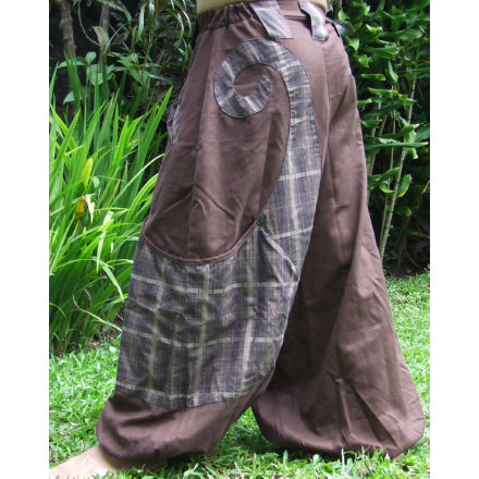 Balishine: Your natural source of indonesian handicraft presents in its Ready to wear collection the Sarwel maestro:747MYO746623:Cotton twill sarwel for men, 4 pockets  brown cotton twill