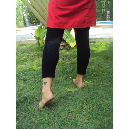 Balishine: Your natural source of indonesian handicraft presents in its Ready to wear collection the Legging suka:746MYO726608:Lycra legging with heart  black lycra