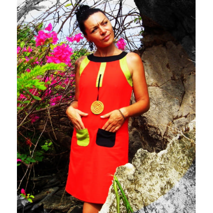 Balishine: Your natural source of indonesian handicraft presents in its Ready to wear collection the Jalane Tunic:746MYO696592:Popeline tunic, 2 pockets, zip on the backside, embroidery like a jewerly  red popeline
