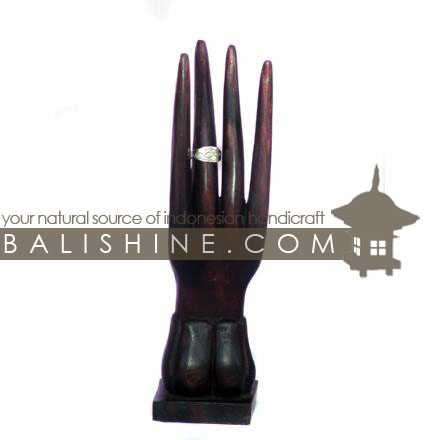 Balishine: Your natural source of indonesian handicraft presents in its Holders collection the Hand Rings Holder Set Of 2:39PLA2354:This set of 2 hands ring holder is produced in Bali made from Jempinis wood. The colors available are Black. Brown. Dark Brown or Red.