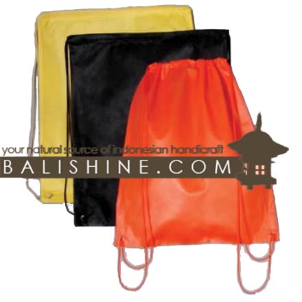 Balishine: Your natural source of indonesian handicraft presents in its Packaging collection the Spoon bag:316SAR5003:This spoon bag with drawstring cord is produced in Indonesia. Minimum order 200 pieces. red. black. white. creme. light purple. green. light blue. pink. chocolate. red wine. yellow. orange. dark blue. gold or dark purple color 