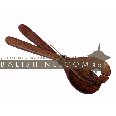 Balishine: Your natural source of indonesian handicraft presents in its Cuttlery collection the Cuttlery:632KAL1208:This spoon salad set is  produced in Bali this handicraft is made from coconut wood. -
