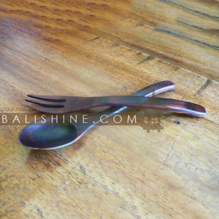 Balishine: Your natural source of indonesian handicraft presents in its Tableware collection the Spoon Set:632DIA6275:This spoon set is  produced in Bali this handicraft is made from sonokling wood.  Same as picture