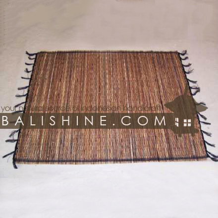 Balishine: Your natural source of indonesian handicraft presents in its Placemats collection the PLACEMATS:628JAS2957:This rectangular placemate is  produced in Bali this handicraft is made from coconut root. Natural color