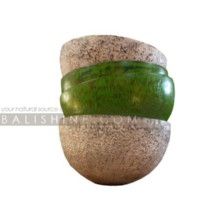 Balishine: Your natural source of indonesian handicraft presents in its Tableware collection the Salad bowl:629BAM5734:This salad bowl is a handicraft of Indonesia from suar wood.  The colors available are natural, chocolate, white, green, red or black.
