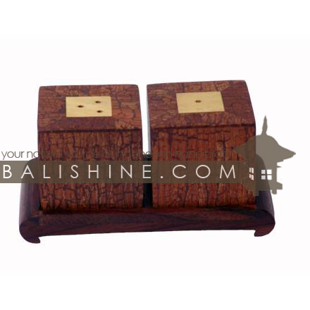 Balishine: Your natural source of indonesian handicraft presents in its Saltcellars & Pepper Pots collection the Saltcellars and Pepper pots:630KAL1158:This set of saltcellars and pepper pots with holder is produced in Bali made from coconut with sonokling wood with a natural and parfumed tropical wood known as cinamon. -