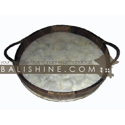 Balishine: Your natural source of indonesian handicraft presents in its Tableware collection the Platter:625JAS3366:This round tray is produced in Bali made from bamboo resin and shell.  white color