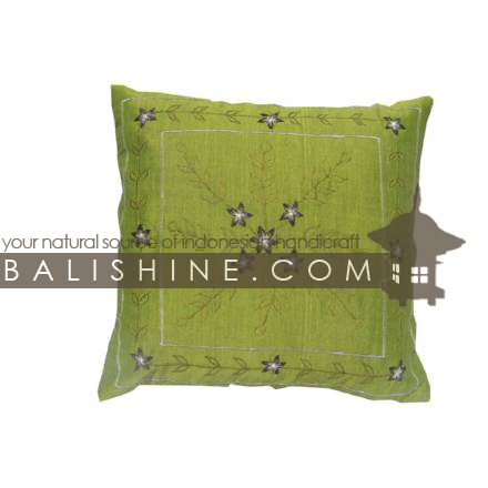 Balishine: Your natural source of indonesian handicraft presents in its Pillow cases collection the Pillow cases:537MKN5039:This pillow case is produced in Bali it's a handmade textile with closing zip. 50% coton and 50% polyester. Same as picture