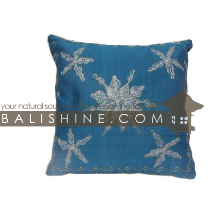 Balishine: Your natural source of indonesian handicraft presents in its Pillow cases collection the Pillow cases:537MKN5040:This pillow case is produced in Bali it's a handmade textile with closing zip. 50% coton and 50% polyester. Same as picture