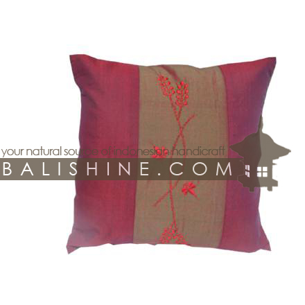 Balishine: Your natural source of indonesian handicraft presents in its Textile & Rugs collection the Pillow Cases:537MKN5045:This pillow case is produced in Bali it's a handmade textile with closing zip.  50% coton and 50% polyester. Same as picture