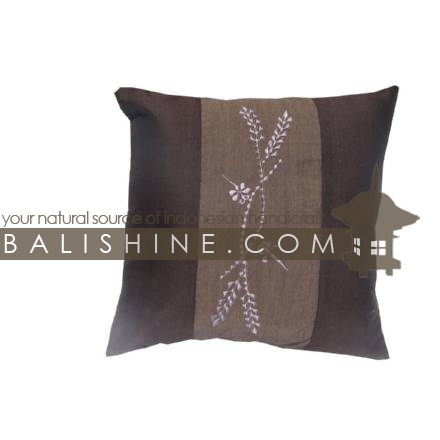 Balishine: Your natural source of indonesian handicraft presents in its Pillow cases collection the Pillow cases:537MKN5047:This pillow case is produced in Bali it's a handmade textile with closing zip. 50% coton and 50% polyester. Same as picture