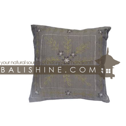 Balishine: Your natural source of indonesian handicraft presents in its Pillow cases collection the Pillow cases:537MKN5048:This pillow case is produced in Bali it's a handmade textile with closing zip. 50% coton and 50% polyester. Same as picture