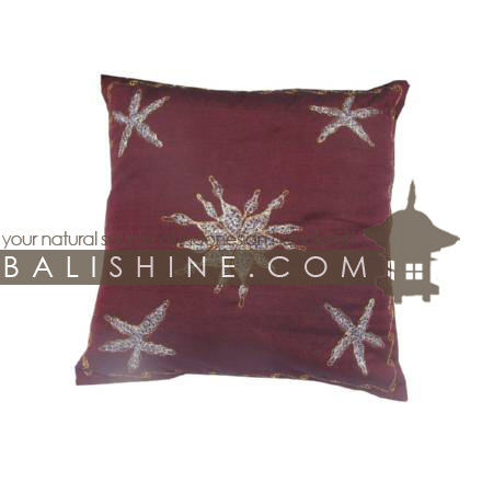 Balishine: Your natural source of indonesian handicraft presents in its Pillow cases collection the Pillow cases:537MKN5049:This pillow case is produced in Bali it's a handmade textile with closing zip. 50% coton and 50% polyester. Same as picture
