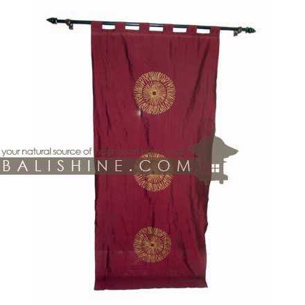 Balishine: Your natural source of indonesian handicraft presents in its Curtains collection the Curtain:540KAN1488:This curtain is produced in Bali it's a handmade textile. 50% coton and 50% polyester. Color as photo.