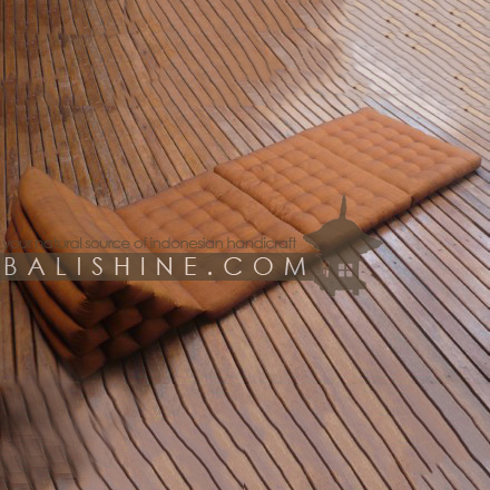 Balishine: Your natural source of indonesian handicraft presents in its Pouf Stools collection the Cushion Pyramide:541MKN5238:This pyramid sofa is unfolded and become a mattress 1 place. produced in Bali it's a handmade textile with kapok inside. 50% coton and 50% polyester. Color as photo.