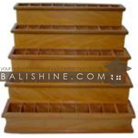 Balishine: Your natural source of indonesian handicraft presents in its Aromatherapy & Spa collection the Incenses Display:44ARJ543547:This display box of incense's sticks with 45 compartments is made wooden. The colors available are Black. Brown. Dark Brown or Red.