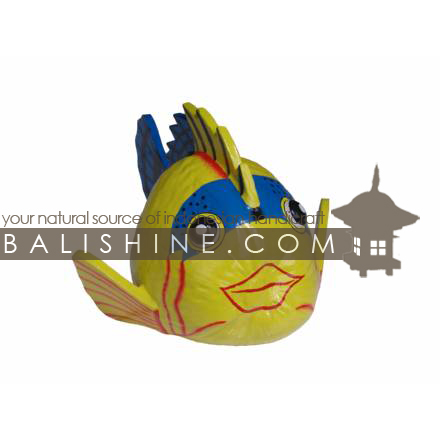 Balishine: Your natural source of indonesian handicraft presents in its Various collection the Funny Handicraft:415KAG74957:This fish is produced in Bali made from coconut.   Same as picture