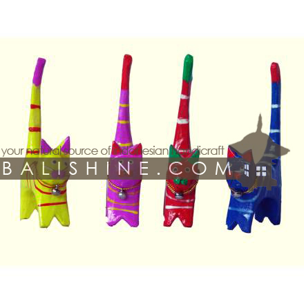 Balishine: Your natural source of indonesian handicraft presents in its Stuff for Kids collection the Funny Ring Holder:415POB7709:This set of 4 cats ring holder is produced in Bali made from albesia wood. Full color