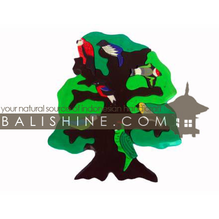 Balishine: Your natural source of indonesian handicraft presents in its Various collection the Puzzle:415BAL8633:This tree puzzle with birds is produced in Bali made from albesia wood.  Full color