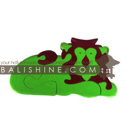 Balishine: Your natural source of indonesian handicraft presents in its Various collection the Puzzle:415BAL8636:This lion puzzle is produced in Bali made from albesia wood.  Full color