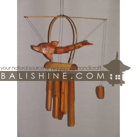 Balishine: Your natural source of indonesian handicraft presents in its Various collection the Windchimes:412ALA604991:This fish windchimes is a handicraft of Bali made from bambou.  Same as picture