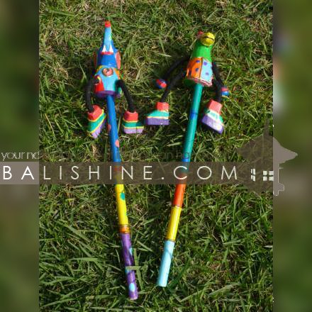 Balishine: Your natural source of indonesian handicraft presents in its Various collection the Pencil :45KAG224951:This animals pencil is a handicraft of Bali made from albesia wood.  Mix color, Mix animals