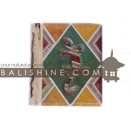 Balishine: Your natural source of indonesian handicraft presents in its Stationery collection the Photos Album:45BIP18911:This photo album  is produced in Bali made from 7 different  exotic leaf for the cover and 10 pages with recycle paper inside. Inside maximum 40 photos 15X10 cm.