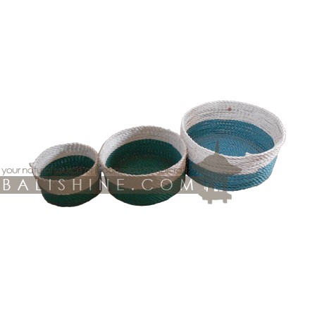 Balishine: Your natural source of indonesian handicraft presents in its Home Decor collection the Set of 3 Mendong Grass Baskets:12DEK368730:This set of 3 baskets is made in Bali from mendong grass.  