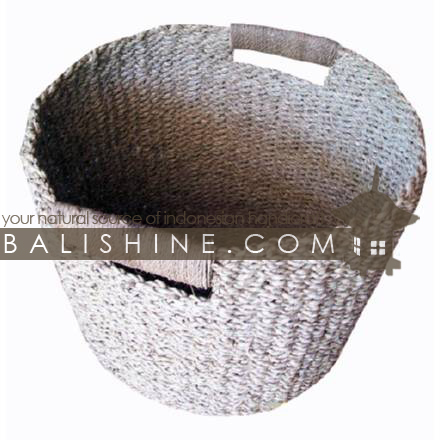 Balishine: Your natural source of indonesian handicraft presents in its Home Decor collection the Round Basket:12JAS362851:This round basket is produced in Indonesia made from seagrass.  Natural color