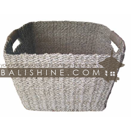 Balishine: Your natural source of indonesian handicraft presents in its Home Decor collection the Square Basket:12JAS362853:This square basket is produced in Indonesia made from seagrass.  Natural color