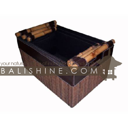 Balishine: Your natural source of indonesian handicraft presents in its Home Decor collection the Box Set Of 3:12JAS42810:This set of 3 rectangulars boxes is produced in Indonesia made from coconut leaf and vinyl.  Natural and chocolate color