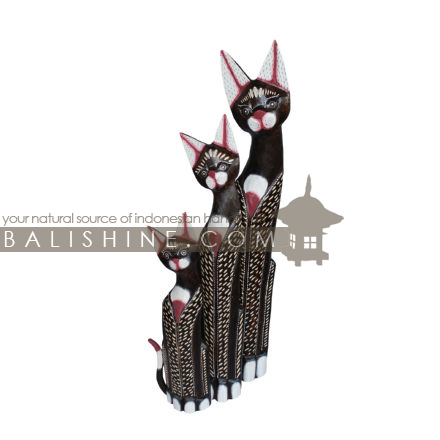 Balishine: Your natural source of indonesian handicraft presents in its Home Decor collection the Decorative Cat Statue:12OKA37002:This decorative cat statue is a handicraft of Bali made from albasia wood.  Same as picture