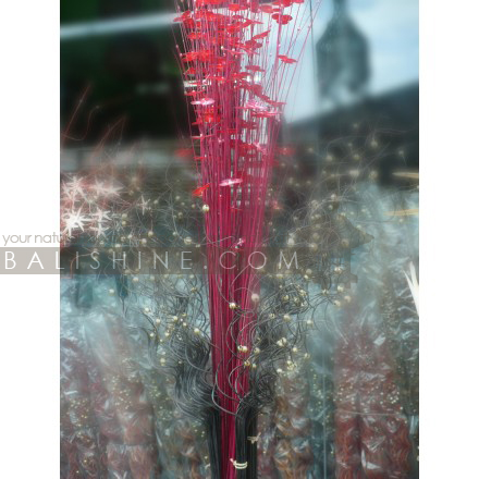 Balishine: Your natural source of indonesian handicraft presents in its Home Decor collection the Decorative Flower:12DIA345715:This set of 20 pcs decorative flower is made in Indonesia, from coconut lidi with bead.  The colors available are natural, black, white, red, green, orange, gold, chocolate, pink, blue, silver or purpple