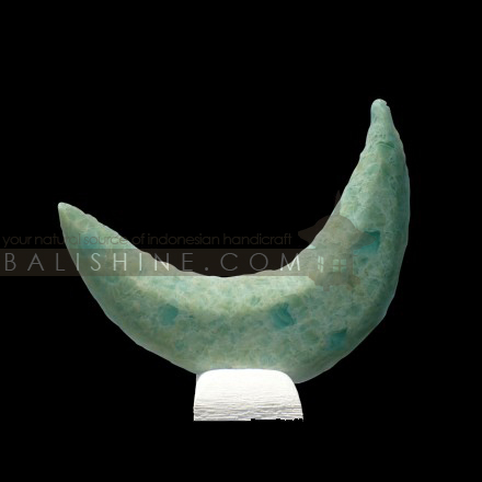 Balishine: Your natural source of indonesian handicraft presents in its Home Decor collection the Glass Artwork:12FOC315398:This glass artwork is produced in Indonesia made from glass. Sold with stone stand.  