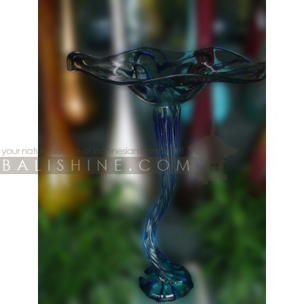 Balishine: Your natural source of indonesian handicraft presents in its Home Decor collection the Glass Artwork:12NYG315408:This glass artwork is produced in Indonesia made from glass.   