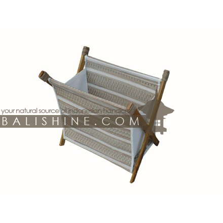 Balishine: Your natural source of indonesian handicraft presents in its Home Decor collection the Magazine Box:12VIN145247:This magazine box is produced in Indonesia made from plywood and cotton linen with a natural and parfumed tropical seagrass.  