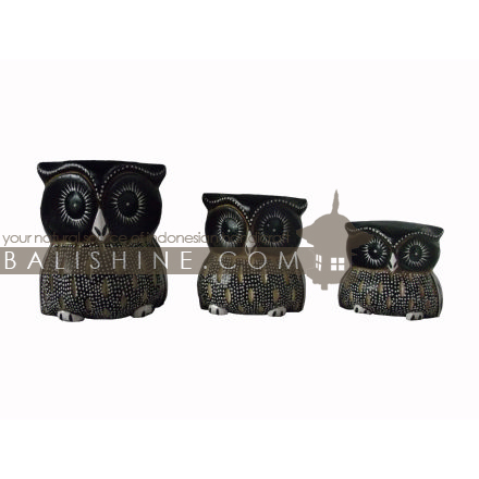 Balishine: Your natural source of indonesian handicraft presents in its Home Decor collection the Owk:12TUM36906:This set of 3 pieces owk is a handicraft of Bali made from albasia wood.  