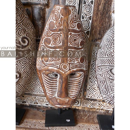 Balishine: Your natural source of indonesian handicraft presents in its Home Decor collection the Primitive Standing Mask:12VIC617786:This primitive standing mask is made in Flores, Indonesia, from natural Suar wood with curving finishing.  Stand knockdown.