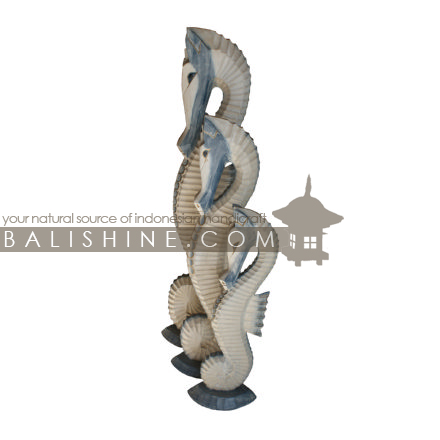 Balishine: Your natural source of indonesian handicraft presents in its Home Decor collection the SeaHorse Statue set of 3:12OKA37008:This set of 3 seahorse is a handicraft of Bali made from albasia wood .  Other color available. Pls request color you want to order.