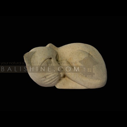 Balishine: Your natural source of indonesian handicraft presents in its Home Decor collection the Cat Statue:12DEL35587:This cat statue is a handicraft of Bali made from natural white lime stone.  white color.