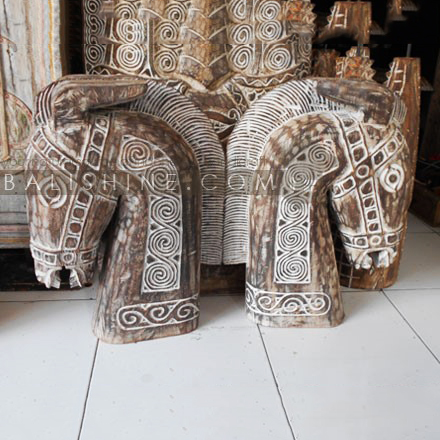 Balishine: Your natural source of indonesian handicraft presents in its Home Decor collection the Statue:12VIC37782:This horse statue is produced in Bali and made from natural Suar wood.  