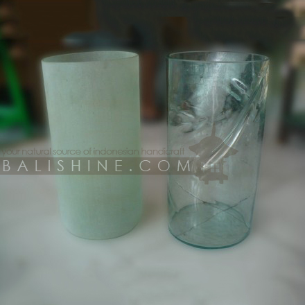 Balishine: Your natural source of indonesian handicraft presents in its Home Decor collection the Glass Vase:12NYG55456:This vase is produced in Bali made from glass.  Same as picture