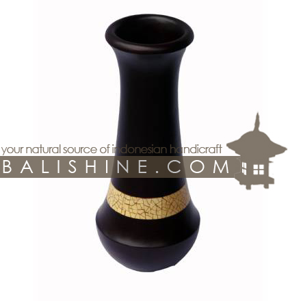 Balishine: Your natural source of indonesian handicraft presents in its Home Decor collection the Vase Flower:12KAL5484:This vase is produced in Bali made from mango wood and formating  by the skin of white coconut shell.  