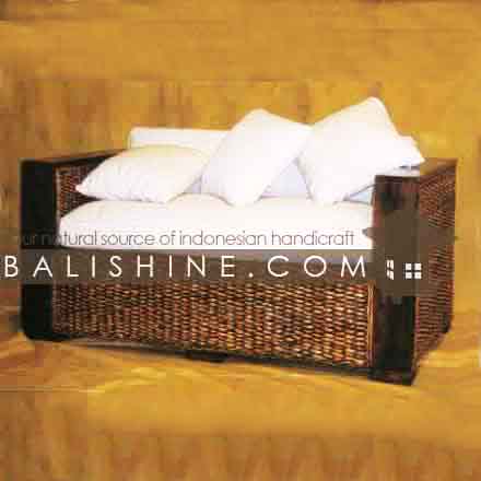 Balishine: Your natural source of indonesian handicraft presents in its Home Decor collection the Sofa:114SRI444037:This sofa is produced in indonesia, made from banana leaf and teak wood. This price is without cushion.  Several materials are available : seagrass, banana leaf or rotan